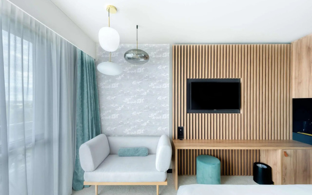 GOLDEN TULIP LYON OUEST TECHLID - Hotel & Spa