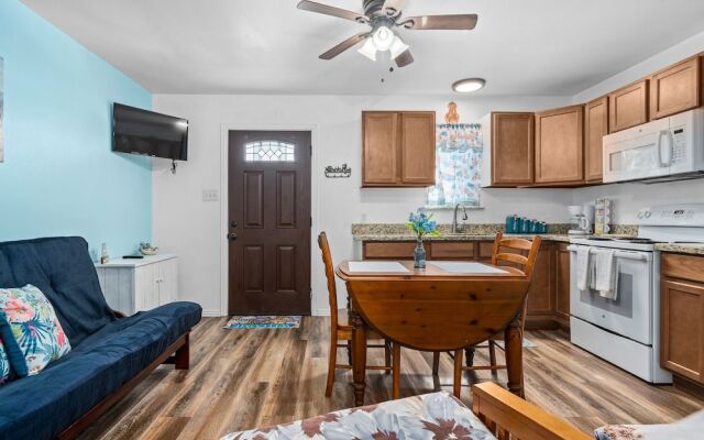 Salty Air Retreat - Side A