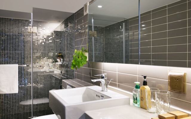 Zhigao Yun Xi Jia Riverside Apartment