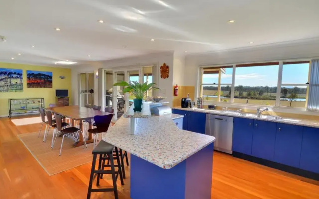 The Residence @ Elbourne Wines