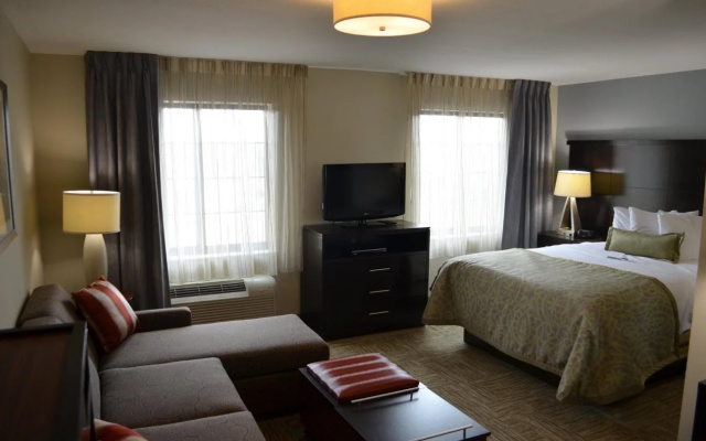 Staybridge Suites Bowling Green by IHG