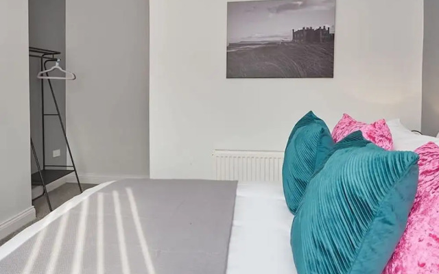 Host Stay Riftswood Ruby