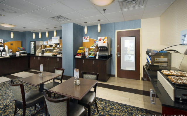 Holiday Inn Express Washington DC - BW Parkway by IHG
