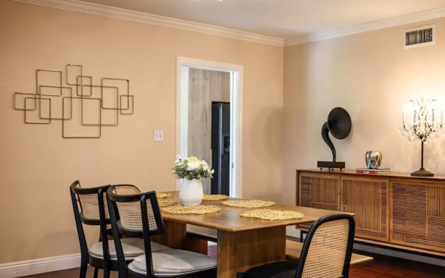 Private Room w Shared Bathroom