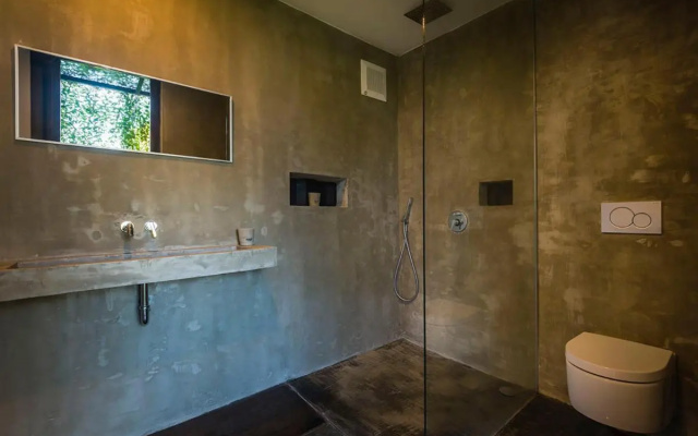 Joshua District – Bathroom – Pangkung Tibah