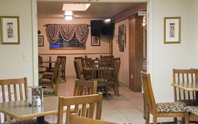 All American Inn and Suites