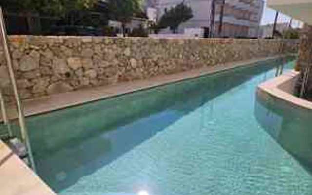 Cabana White Boutique Hotel & Suites