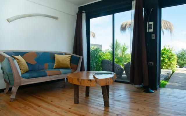 Wave Pichilemu Lodge