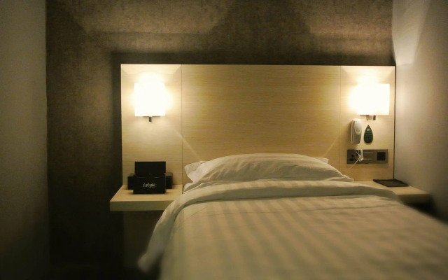 I-Style Hotel