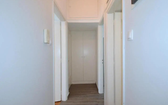A spacious minimal apatment at Chalandri