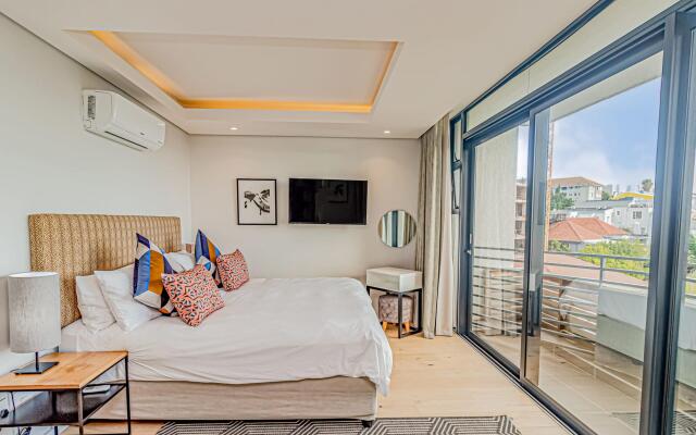 Modern Apartment w Rooftop Deck Scholtz Penthouse