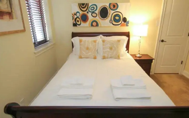 Renaissance Rittenhouse Square 1 Bedroom