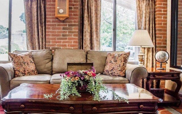 Comfort Inn Mount Vernon Downtown