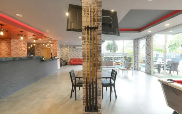 Livit70\'s hotel and hostel