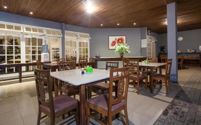 RedDoorz Plus @ Bukit Dieng