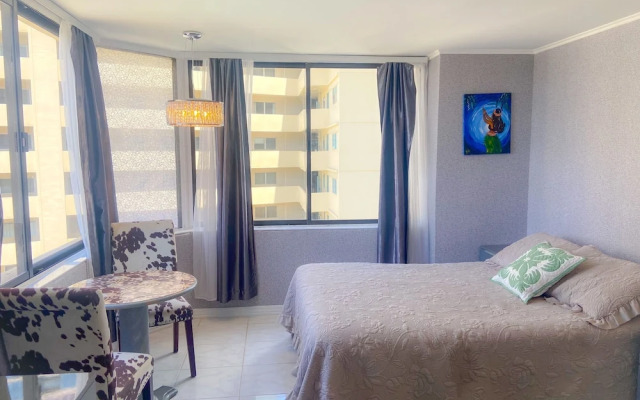 Hawaiian Monarch 1503 Condo by Redawning