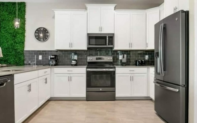 2901 Amazing 8BD Cinema and Game Room