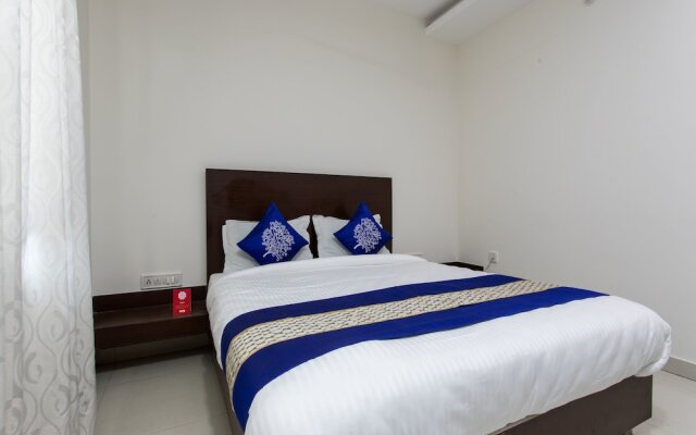OYO 12475 Hotel Maheshwari