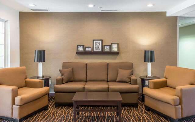 MainStay Suites Pittsburgh Airport