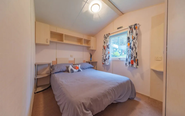 Family Caravan at Beautiful Three Lochs Park