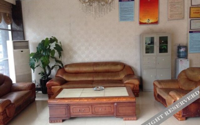 Tenglong Business Hotel