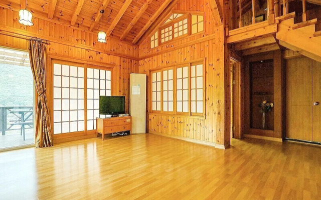 Yangsan Solmaru Pension