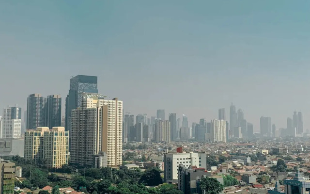 Homey And Relax Studio Apartment At Cervino Village Residence