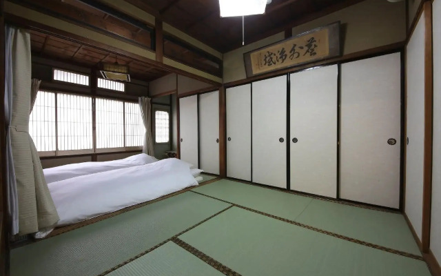Temple Hotel Takayama Zenkoji
