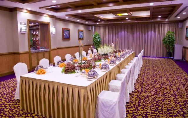 Palace Lan Resort