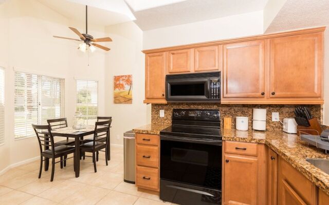 Palm Desert Luxury VIP Home w/Pool