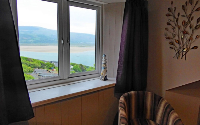 Bryn Melyn Apartments