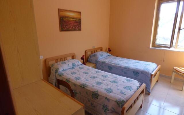 Casa Vacanze Rosy "Nel Verde"