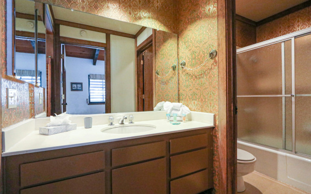 Mammoth West #124 Condo