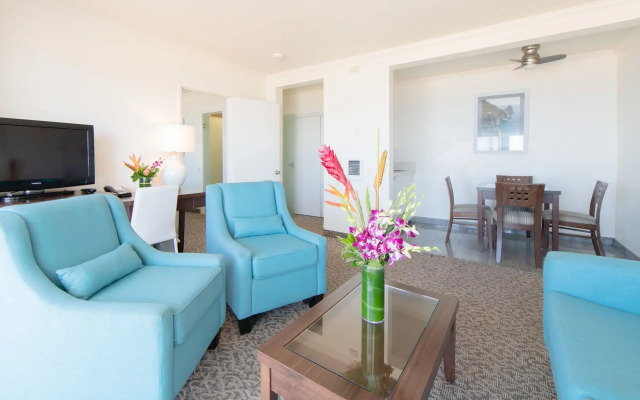 Capri Laguna on the Beach