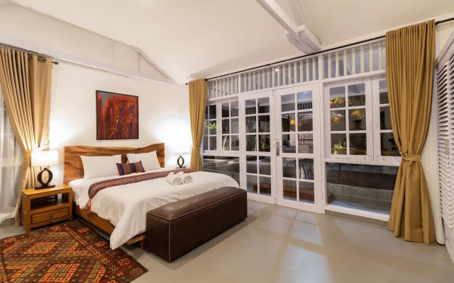 Villa Miracle