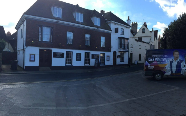 The Pilgrims Hotel