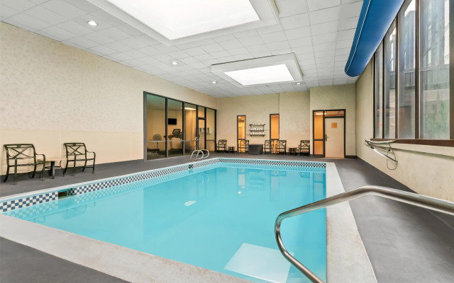 Red Lion Hotel & Conference Center Cheyenne