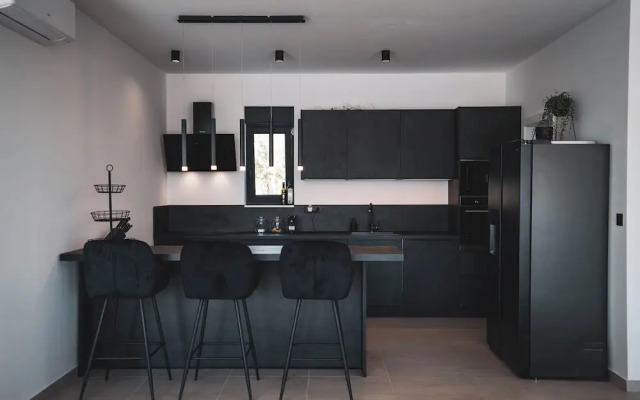 Villa Just be Happy by Trawelltopia