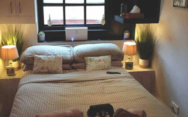 Remarkable Apartment Near London Tower Bridge