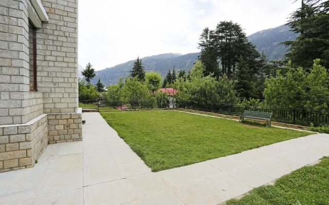 OYO 2884 Delfryn Manali