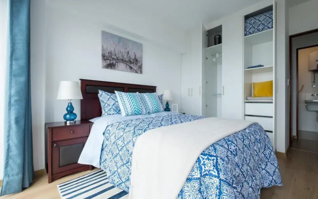 Classy 1 BR Barranco Apartment High Floor