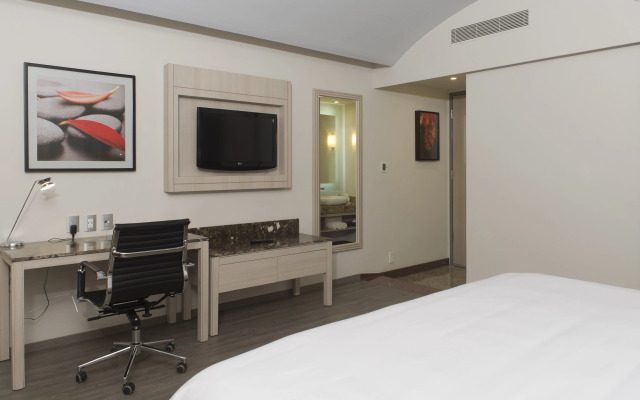 Holiday Inn Express Mexico - Toreo by IHG