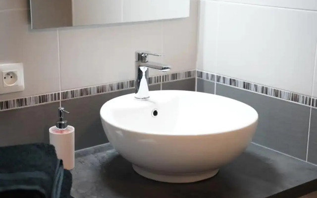 Petit Nid Douillet de Gruissan à 200m de la Plage