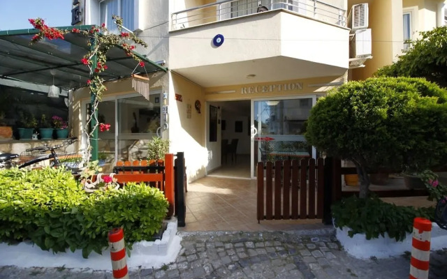 Bonapart Hotel