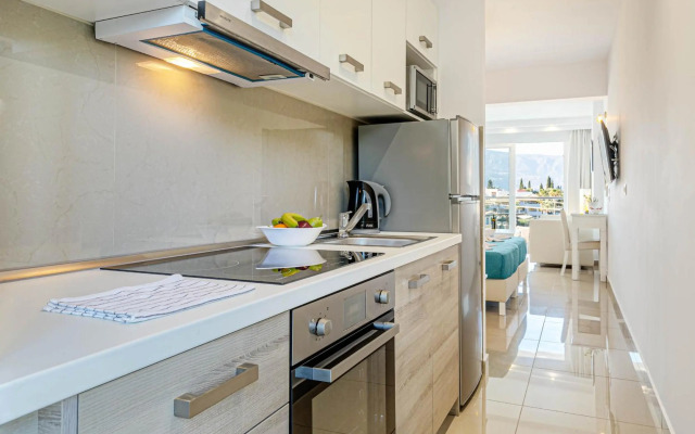 Palapart Gikas Suites And Studios