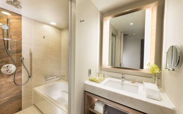 DoubleTree by Hilton Okinawa Chatan Resort