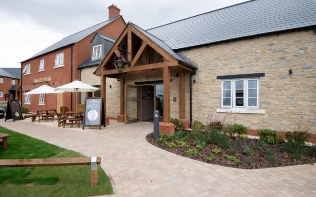 Paisley Pear, Brackley by Marston's Inns