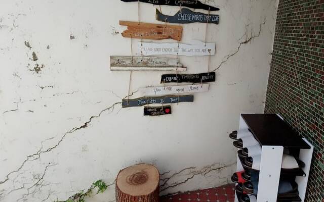 Woods Decor-Guangci St.