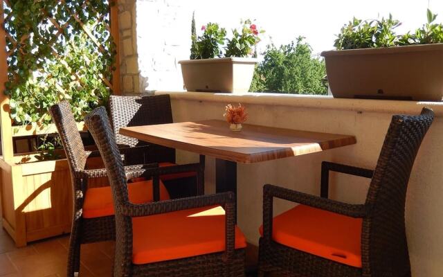 Stunning Apartment in Rakalj With 1 Bedrooms and Wifi