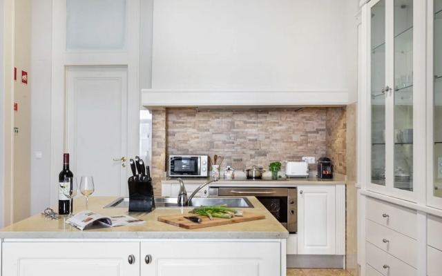 JOIVY Astonishing 1BR home in Baixa, 5mins to Santa Justa Lift